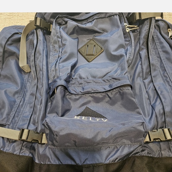 Vintage Kelty Red Wing Hiking Backpack Internal Frame Blue 22 inches long main image 8